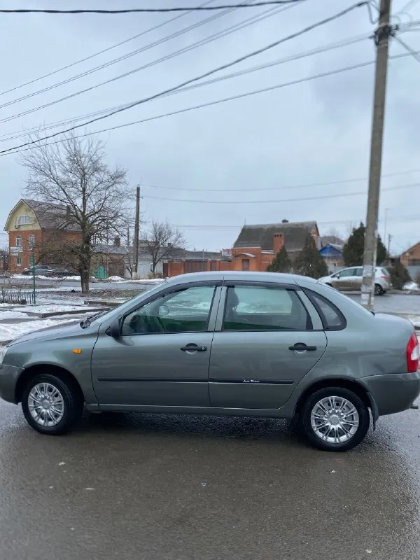 ✅ один хозяин, полностью на ходу, эксплуатируется ежедневно ✅ пробег 175 000 км ✅ кузов ровный, без рыжиков и гнили ✅ все силовые элементы целые (дно, пороги, стаканы) ✅ внешний вид — нормальное состояние ✅ ровный, кпп исправна ✅ эур (электроусилитель руля), стеклоподъемники ✅ центральный замок, планшет с музыкой ✅ зимняя резина ✅ 2 комплекта ключей ✅ документы кристально чистые •цена адекватная •по-желанию видеообзор •торг 💰 265т. ₽ -писать в лс либо звоните: 📞 +7 906 181-92-15 эдуард 📞 +7 903 488-68-38 📞 звоните: +7(903)4886838 - фотография - 2