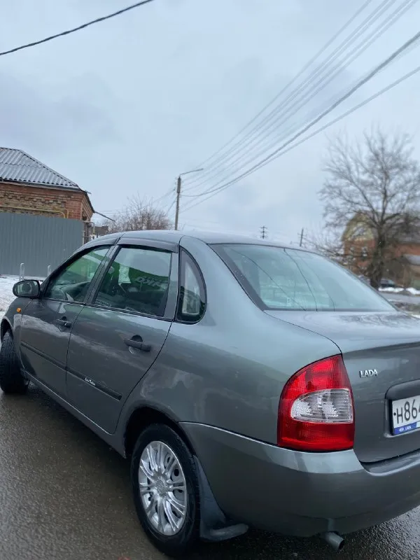 ✅ один хозяин, полностью на ходу, эксплуатируется ежедневно ✅ пробег 175 000 км ✅ кузов ровный, без рыжиков и гнили ✅ все силовые элементы целые (дно, пороги, стаканы) ✅ внешний вид — нормальное состояние ✅ ровный, кпп исправна ✅ эур (электроусилитель руля), стеклоподъемники ✅ центральный замок, планшет с музыкой ✅ зимняя резина ✅ 2 комплекта ключей ✅ документы кристально чистые •цена адекватная •по-желанию видеообзор •торг 💰 265т. ₽ -писать в лс либо звоните: 📞 +7 906 181-92-15 эдуард 📞 +7 903 488-68-38 📞 звоните: +7(903)4886838 - фотография - 3