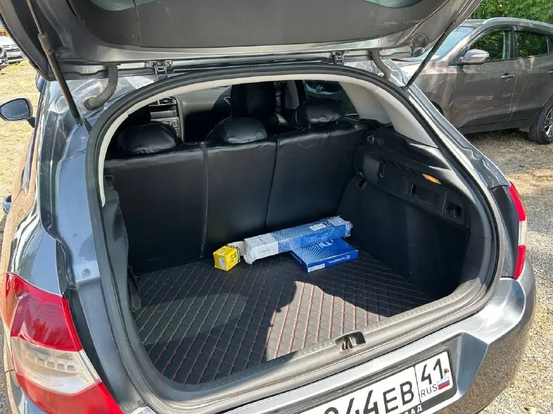 Citroen c4 год выпуска: 2011 тип кпп: автоматическая объем двигателя: 1.6 литрa тип топлива: бензин пробег: 180 000 км цена: 💥 580 000 ₽💥 дополнительная информация: кондиционер мультируль авто в хорошем техническом состоянии по кузову без гнили все вопросы можете задавать по телефонам: 📞 🇷🇺 +7 949 509 3428 - фотография - 9