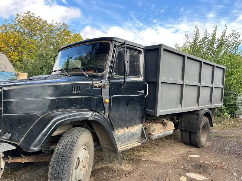 Продам зил в хорошем состоянии, на уверенном ходу, все вопросы по телефону +79494943918 торез 📞 звон... - фотография