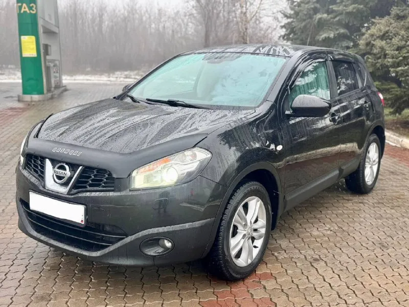 Nissan qashqai 2010 г. в. | 2.0 бензин | вариатор | максимальная комплектация живой, ухоженный qashqai в отличном состоянии. автомобиль полностью обслужен, никаких вложений не требует — сел и поехал. 🔹 двигатель 2.0 бензин — работает ровно 🔹 вариатор — обслуживался своевременно, без пинков и посторонних шумов 🔹 максимальная комплектация 🔹 панорамная крыша 🔹 климат-контроль 🔹 полный электропакет кузов: ▪️ окрашена одна деталь ▪️ остальной кузов — в родном окрасе стёкла: ▪️ все родные по кругу, включая лобовое салон чистый, не затёртый, без запахов. автомобиль не требует вложений, полностью готов к эксплуатации. 💰 цена: 1 030 000 торг у капота, только по делу. +79495095858 +79895435743 📲 tg: николай н а 📞 звоните: +7(949)5095858 - фотография - 8