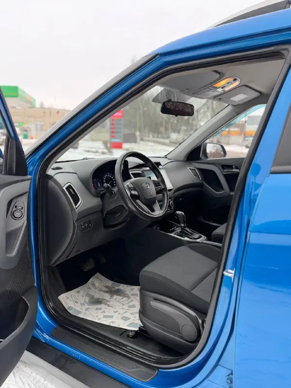 Hyundai creta 2018 машина в идеальнейшем состоянии вложений не требует от слова совсем мотор 1.6 бензин тихий и экономичный, работает как часы коробка автомат, переключает плавно без пинков и рывков кузов без окрасов, сколов и ржавчины !!! ходовая часть без нареканий не стучит и не гремит. салон ухожен, не прокурен родной пробег 150 тысяч км. зеленейшая автотека !!! богатая комплектация датчик света и дождя, электро регулировка зеркал, полный электро пакет, кожаный мультируль, круиз контроль, климат контроль, подогрев сидений и руля, мультимедиа с блютуз цена-1.665.000 торг-обмен +79496358178 - фотография - 5