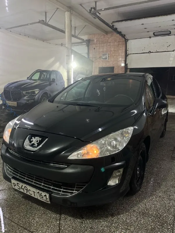 Продается peugeot 308 2010 года 2010 год двигатель 1,6 бензин 120 сил черная на черном салоне состояние близко к идеальному машина в одних руках 9 лет никаких рыжиков и жучков! ходовая вся новая, новое сцепление масло от замены до замены машина едет бодро, двигатель от бмв все заказ наряды на руках недавно делал химчистку салона стоят чехлы спереди и сзади коврики эва с красной строчкой в круг подсветка ног, подсветка дверных карт в круг блютуз, алькантара накидка на торпеду сервисная книжка в багажнике саквояж зима на штампах 15 липучках лето на дисках 15 один сезон все стелка оригинальные мощные туманки, мощный дальний свет большое зеркало заднего вида с камерой никаких залогов, никаких арестов, семейная машина по птс я 4 владелец штатные колонки менял на более мощные! машина находится в ростове осмотр в ростове! ездил в основном по области! пробег-211 тысяч двигатель надежный, все болячки устранены цена-500.000₽ с летом на дисках-525.000₽ машина находится в ростове! могу пригнать 89910894843 - фотография - 3