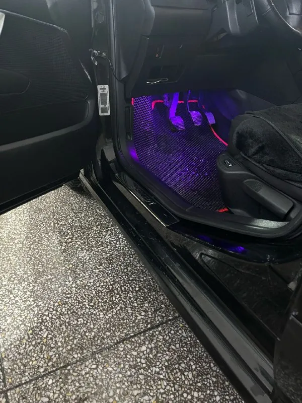 Продается peugeot 308 2010 года 2010 год двигатель 1,6 бензин 120 сил черная на черном салоне состояние близко к идеальному машина в одних руках 9 лет никаких рыжиков и жучков! ходовая вся новая, новое сцепление масло от замены до замены машина едет бодро, двигатель от бмв все заказ наряды на руках недавно делал химчистку салона стоят чехлы спереди и сзади коврики эва с красной строчкой в круг подсветка ног, подсветка дверных карт в круг блютуз, алькантара накидка на торпеду сервисная книжка в багажнике саквояж зима на штампах 15 липучках лето на дисках 15 один сезон все стелка оригинальные мощные туманки, мощный дальний свет большое зеркало заднего вида с камерой никаких залогов, никаких арестов, семейная машина по птс я 4 владелец штатные колонки менял на более мощные! машина находится в ростове осмотр в ростове! ездил в основном по области! пробег-211 тысяч двигатель надежный, все болячки устранены цена-500.000₽ с летом на дисках-525.000₽ машина находится в ростове! могу пригнать 89910894843 - фотография - 8