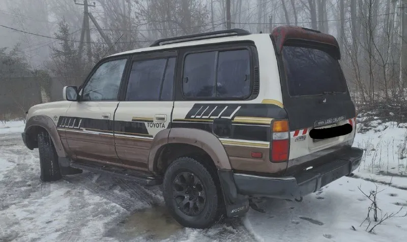 Тойота лэнд крузер 80 бензин 155 л. с. 1994 г. рама целая, читаемая, не гнилой, комплектация с люком. состояние хорошее, в техническом плане вложений не требует, можно спокойно эксплуатировать. брал под проект, но из-за недостатка времени и переезда придется расстаться. г. волноваха 950к разумный торг по авто писать сюда @aliendin - фотография - 2