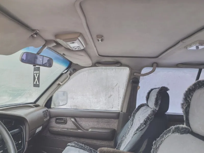 Тойота лэнд крузер 80 бензин 155 л. с. 1994 г. рама целая, читаемая, не гнилой, комплектация с люком. состояние хорошее, в техническом плане вложений не требует, можно спокойно эксплуатировать. брал под проект, но из-за недостатка времени и переезда придется расстаться. г. волноваха 950к разумный торг по авто писать сюда @aliendin - фотография - 4