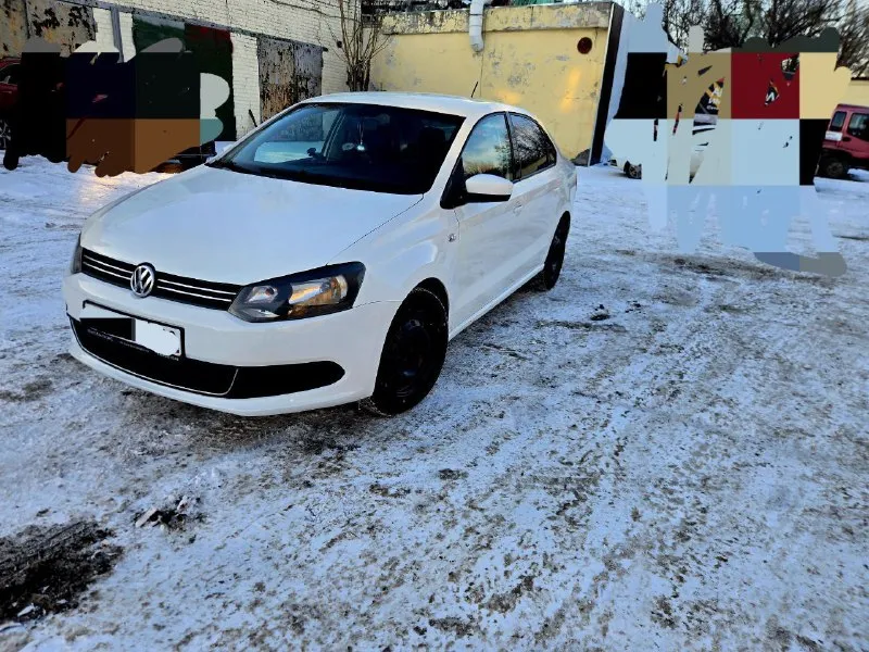 Wolkswagen polo v 2012г мробег 191280 км двигатель 1,6 мкпп отличная музыка новая зимняя резина и диски авто без вложений сел и поехал имеется карта тех осмотра для постановки на учёт цена 620000 тереториально г. макеевка +79494115717 @netpregradnam - фотография - 5