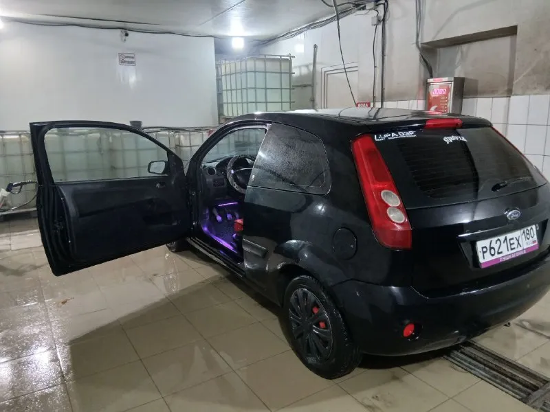 ❗срочно ford fiesta mk5 1.6, 100лс движок шепчет работает тихо продажа или обмен цена 260₽ хороший торг у капота на обмен можно дешевле, но с вашей доплатой все подробности лично остальное в порядке +79497968366 г. шахтёрск 📲 tg: xxx 📞 звоните: +7(949)7968366 - фотография - 5