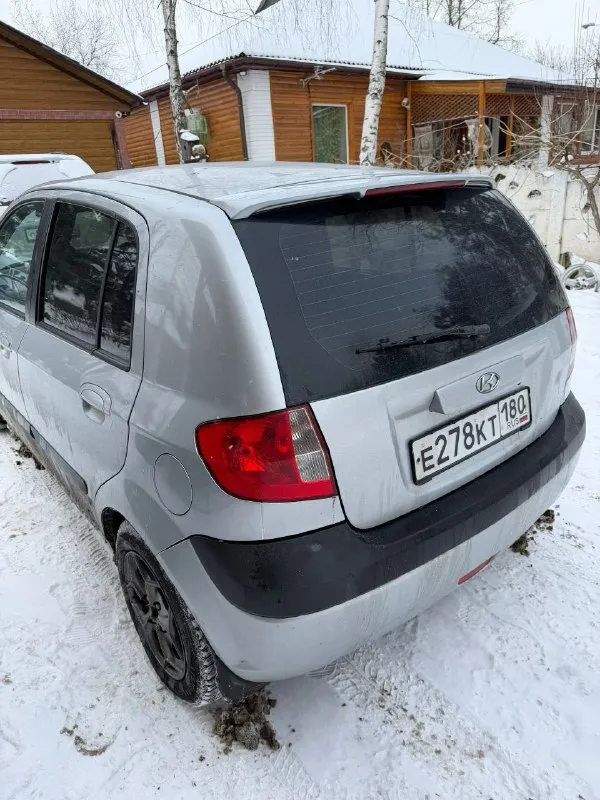 Hyundai getz 2006г. в 1.6 коробка автомат! пробег: 196.000км едет отлично, по ходовой мячик. на отличной зимней резине, на литье расход 6-7л комплектация: эл стеклопольемники всех стёкол, подогрев сидений, кондиционер, эл. зеркала по документам все чисто. цена 450.000₽ +79497182722 📞 звоните: +7(949)7182722 - фотография - 4