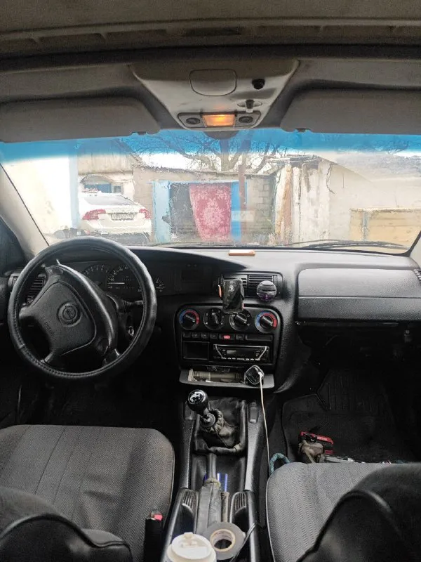 Opel омега б 1998 год 2.0 бензин 16клап задний привод 4 вписано и работает печка новая сел поехал 250₽ +79497384968 📲 tg: markiz 📞 звоните: +7(949)7384968 - фотография - 2