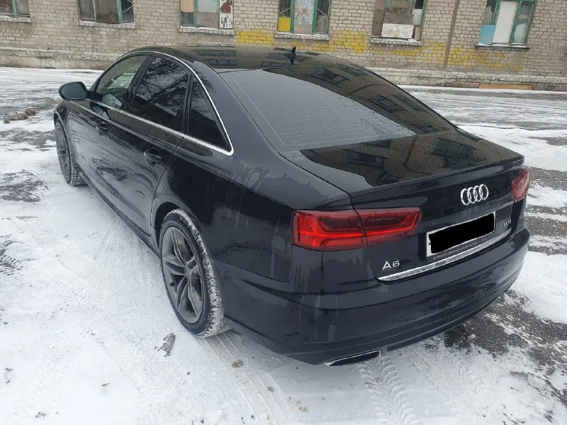 Audi a6 c7 рестайлинг год 2016 пробег 195 объем 1.8 кожаный салон со вставками дерева, подогрев сидений, руля и зеркал, складывание зеркал, камера заднего вида, парктроники перед и зад, двойные стекла, электрорегулировка сидений и зеркал, память сидения водителя.2-зонный климат контроль, круиз контроль. адаптивный bi-led свет. датчик света/дождя. я владелец. полное переоформление. 2.5млн. осмотр макеевка. тел для связи +79493641437 📞 звоните: +7(949)3641437 - фотография - 6