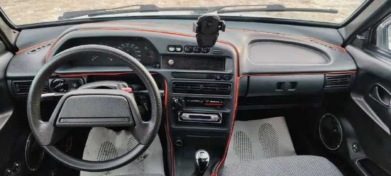 Продам ваз 2114 год - 2013 собственник!!! машина очень красиво выглядит, двигатель работает хорошо, коробка отлично, ходовую недавно перебирал, масло в двигателе новое! салон в хорошем состоянии! хорошая зимняя резина. то недавно пройдено, действующее! осмотр г. мариуполь цена - 265 тысяч рублей. тел. +79494970042 - фотография - 7