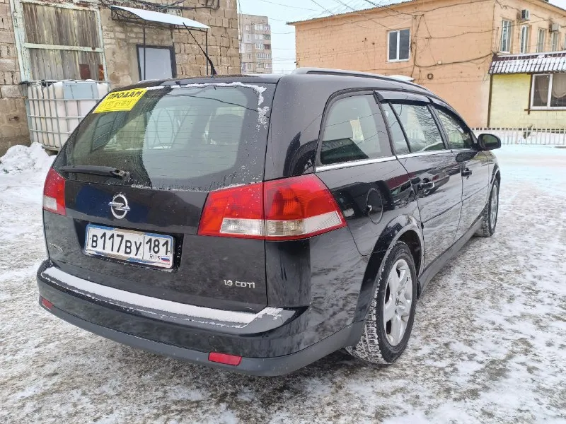 Продам opel вектра универсал в хорошем состоянии,2006 г. в. мотор 1.9 турбо работает как часики, пробег 235 т км, коробка механика 6 ступка включается мягко, по кузову вся целая, салон чистый не затаскан, по ходовой вся обслужено, по электрике всё функции работают, климат контроль, подогрев пер. сидений, абс, безопасность вся целая, музыка, мульти руль, стекло подъёмники вкруг, туманки, эл. зеркала, автомобиль пригоняли с германии. документы в порядке только переоформление!!!! авто в алчевске цена: 655 000 т. р. +79591188858 📞 звоните: +7(959)1188858 - фотография - 3