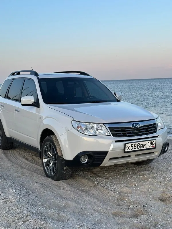 Subaru forester (2010года) - 1 владелец - родной пробег 233 тысяч километров - 2.0 (атмосферный) - коробка автомат - максимальная комплектация ( в этой конфигурации ) - автомобиль покупался у официального дилера в донецке ( в 2012 году ) - автомобиль в идеальном состоянии - стёкла оригинал - автомобиль с небольшими окрасами - хорошая музыка ( с небольшим сабвуфером под водителем ) гapажное xранение стоит хорошая оптика заводские диски r17 (зима) и второй комплект r18 ( с новой летней резиной) подогрев передних сидений состояние салона идеальное. пол года назад делали химчистку с разбором. кондиционер большой люк мультируль постоянный полный привод диски и колодки (brembo) подвеска вся обслужена есть сервисная книжка со всеми работами ( начиная с 2012 года) супер надежная и безопасная машина цена 1.300.000 торг на месте город харцызск номер телефона +79495253621, +79494231870( есть telegram) писать лс 📞 звоните: +7(949)5253621 - фотография - 2