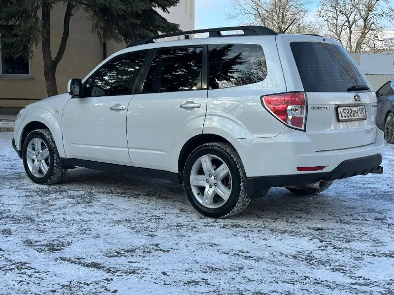 Subaru forester (2010года) - 1 владелец - родной пробег 233 тысяч километров - 2.0 (атмосферный) - коробка автомат - максимальная комплектация ( в этой конфигурации ) - автомобиль покупался у официального дилера в донецке ( в 2012 году ) - автомобиль в идеальном состоянии - стёкла оригинал - автомобиль с небольшими окрасами - хорошая музыка ( с небольшим сабвуфером под водителем ) гapажное xранение стоит хорошая оптика заводские диски r17 (зима) и второй комплект r18 ( с новой летней резиной) подогрев передних сидений состояние салона идеальное. пол года назад делали химчистку с разбором. кондиционер большой люк мультируль постоянный полный привод диски и колодки (brembo) подвеска вся обслужена есть сервисная книжка со всеми работами ( начиная с 2012 года) супер надежная и безопасная машина цена 1.300.000 торг на месте город харцызск номер телефона +79495253621, +79494231870( есть telegram) писать лс 📞 звоните: +7(949)5253621 - фотография - 6