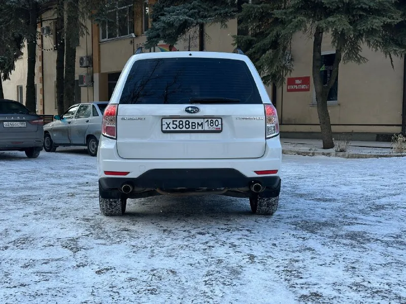 Subaru forester (2010года) - 1 владелец - родной пробег 233 тысяч километров - 2.0 (атмосферный) - коробка автомат - максимальная комплектация ( в этой конфигурации ) - автомобиль покупался у официального дилера в донецке ( в 2012 году ) - автомобиль в идеальном состоянии - стёкла оригинал - автомобиль с небольшими окрасами - хорошая музыка ( с небольшим сабвуфером под водителем ) гapажное xранение стоит хорошая оптика заводские диски r17 (зима) и второй комплект r18 ( с новой летней резиной) подогрев передних сидений состояние салона идеальное. пол года назад делали химчистку с разбором. кондиционер большой люк мультируль постоянный полный привод диски и колодки (brembo) подвеска вся обслужена есть сервисная книжка со всеми работами ( начиная с 2012 года) супер надежная и безопасная машина цена 1.300.000 торг на месте город харцызск номер телефона +79495253621, +79494231870( есть telegram) писать лс 📞 звоните: +7(949)5253621 - фотография - 7