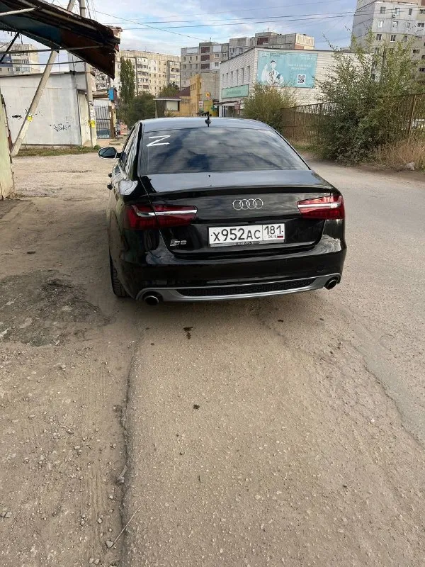 Продам audi a6 c7, 2013 год 3.0 tfsi, пробег 170300, в s-line пакете, салон алькантара, машина бодрая, за ней постоянно ухаживал, комплектация полная, много чего по ней сделано, пружины в круг заменены, аморты, рычаги и поворотные кулаки, статичная магнитола установлена, стоит пандора с автозапуском, 35 тыс назад сделан капитальный ремонт двигателя, поменяно практически все под капотом (патрубки, проводка) сделана гильзовка, обкатка пройдена, все еще на гарантии, делал в ростове, ремонт обошелся 1,2 млн, все чеки есть, брал ее 2 года назад, резина лето новая, диски лето 19, в комплекте зима 17 с дисками, full led фары, задние с с8, открытие багажника ногой, салон кожа с алькантарой, тормозные диски и колодки новые, имеется решетка радиатора вторая, предыдущие габариты, и выездной экран которые стояли до замены, на машину денег не жалел, музыка bose играет шикарно, поменяно масло в приводах, редукторе, поменяны шрусы внутренние и наружние передние, ступечные, вообщем сел 📞 звоните: +7(959)1426586 - фотография - 10