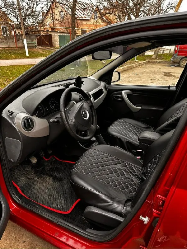 ❗️продажа от собственника❗️ продам renault logan 1.4 mt, 2011, 143 000 км 💰цена 570.000 рублей + торг. ♻️автомобиль с салона в одной семье, обслужен от и до. ♻️стоит и прицепное (вписаны в птс), комплект зимней резины на дисках. ♻️гур, 2 эсп, подогревы, музыка aux/bluetooth ♻️кузов в идеальном состоянии, без рыжиков и гнили. ♻️мотор, коробка в отличном состоянии. ♻️ходовая мячик, не стучит, не гремит. ♻️по электрике все работает, светится и моргает. ♻️юридически чистая, переоформление без проблем. ❗️осмотр город донецк❗️ номер для связи. ⤵️ ☎️ +79493202748 📞 звоните: +7(949)3202748 - фотография - 5