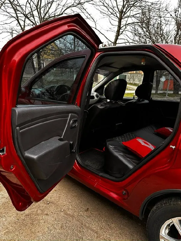 ❗️продажа от собственника❗️ продам renault logan 1.4 mt, 2011, 143 000 км 💰цена 570.000 рублей + торг. ♻️автомобиль с салона в одной семье, обслужен от и до. ♻️стоит и прицепное (вписаны в птс), комплект зимней резины на дисках. ♻️гур, 2 эсп, подогревы, музыка aux/bluetooth ♻️кузов в идеальном состоянии, без рыжиков и гнили. ♻️мотор, коробка в отличном состоянии. ♻️ходовая мячик, не стучит, не гремит. ♻️по электрике все работает, светится и моргает. ♻️юридически чистая, переоформление без проблем. ❗️осмотр город донецк❗️ номер для связи. ⤵️ ☎️ +79493202748 📞 звоните: +7(949)3202748 - фотография - 6