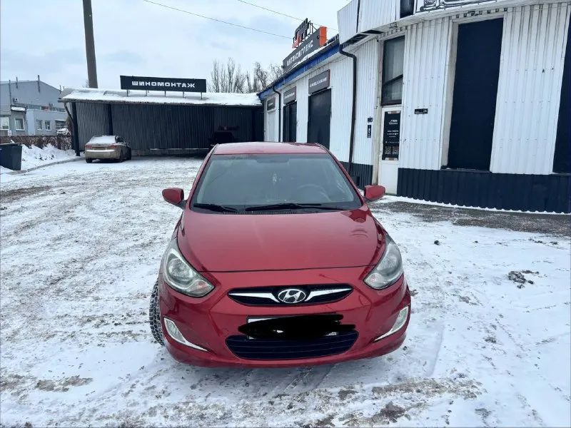Продам hyundai accent 2013 года. 1 хозяин, брал с салона! 1.6 коробка автомат 261.000 тыс родного пробега машина в хорошем состоянии все вопросы по телефону: +79498137546 800.000₽ возможен торг 📞 звоните: +7(949)8137546 - фотография - 3