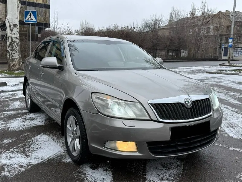 Продам skoda octavia a5 1.6 mpi год выпуска 2010. состояние идеальное. сервисные книги. 3 владельца вложений не требует! коробка без нареканий! все обслужено! любое оформление! электроника вся рабочая! кондер в том числе. салон не затертый 4 стекла подъемника хорошая акустика. диски r16 авто полностью обслужена. стекла все родные цена 830-000₽ +7-949-794-46-27 звоните в любое время 📲 tg: евгений 📞 звоните: +7(949)7944627 - фотография - 2