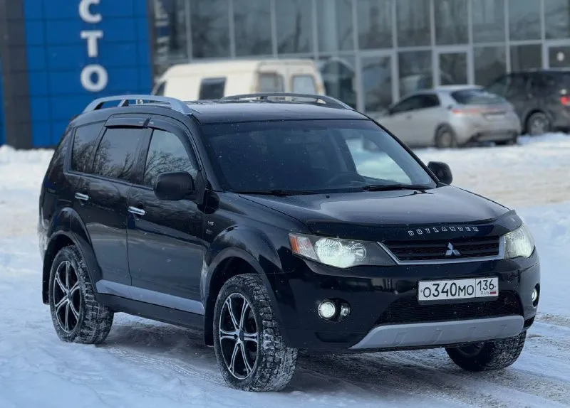 Mitsubishi outlander 3.0 автомат, полный привод. не путать с 2.4 вариатором. в отличном состоянии. заводской окрас. пробег 290 тыс км. 2008 год. цена 1 млн рублей. торга нет. +7 (949) 363-52-68 осмотр в г макеевка. - фотография - 2