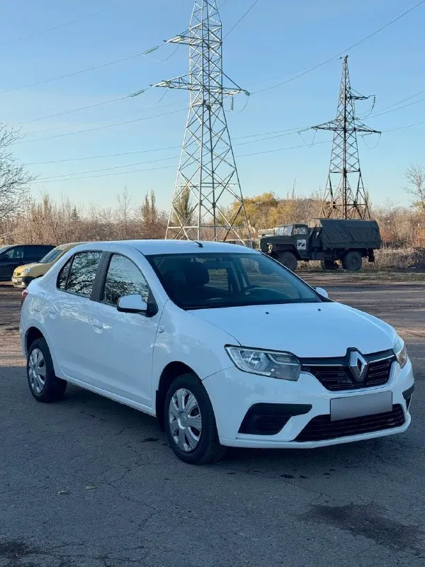Reno logan 2020г. 1.6 на автомате пробег 135 тыс. подогрев передних сидений, кондиционер, эл. стеклоподъемники, магнитола. машина в отличном техническом состоянии, обслужена и не требует вложений. 730.000 руб. срочная продажа, торг +79493878914 📞 звоните: +7(949)3878914 - фотография - 3