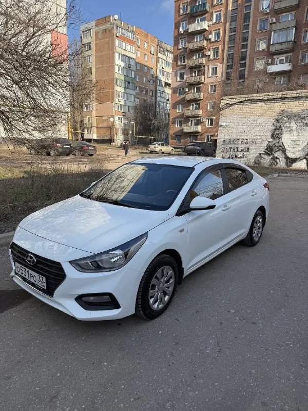 Продам hyundai solaris 2018г. в. двигатель 1.4, кпп механика 6-ст. автомобиль в достойном состоянии!... - фотография