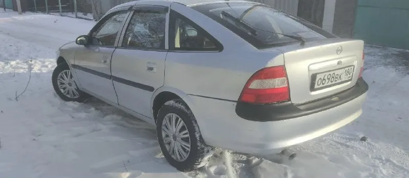 Продам opel вектра 1.8 состояние хорошее сел и катайся резина зима доки норм 230₽. +79494165266 от валентина ивахненко 📞 звоните: +7(949)4165266 - фотография - 2