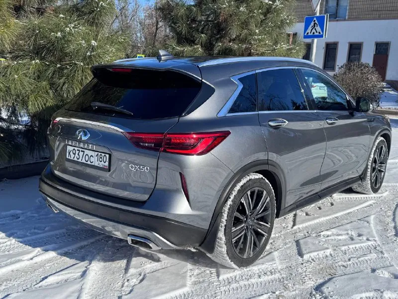 Infiniti qx 50 2020 год 2.0 бензин, полный привод, кожа, бесключевой доступ, панорама, черный потолок, диски р20, новая резина, пробег 80 т км, хороший карфакс. донецк, цена 2 млн 360 т рублей, торг, обмен. срочно +79493145500 - фотография - 7