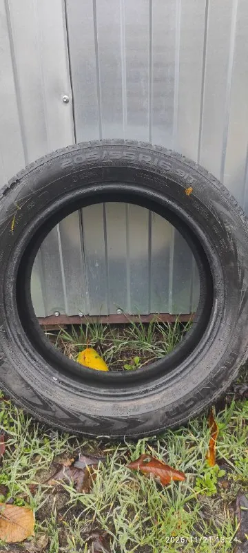 Продам! зимние шины пара бу. на докатку 205/55/ r16 2020г. 2000₽ +7949 605 51 20 📲 tg: денис панасовский 📞 звоните: +7(949)6055120 - фотография - 1