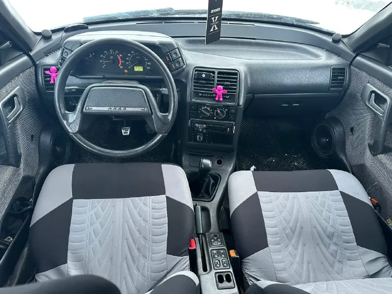 Продам ваз 2112 в хорошем состоянии. мотор 1.6 16v работает отлично, не троит, не дымит масло, не ест. кпп-пятиступка. переключает отлично, не выбивает, не хрустит. по технике отлично. вложение не требует. на хорошем ходу. парктроник. не гнилая пороги, дно все целое стаканы лонжероны отлично. печка греет отлично. новая резина. на штампах. электрики вся исправна приятная музыка. 4 стеклоподъёмника-центральные замки, сигнализация. цена. 220. любое переоформление. номера в подарок. остальные вопросы по телефону +79495036377.донецк 📞 звоните: +7(949)5036377 - фотография - 6