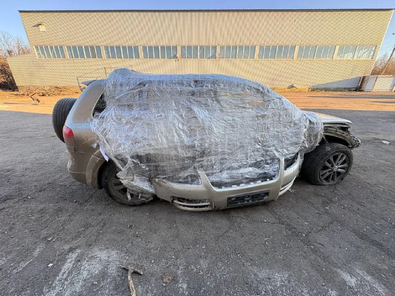 Продам туарег, заводится вырван передний наконечник цена 250000 енакиево остальные вопросы в лс или по номеру +79493208643 📲 tg: @boka19904 📞 звоните: +7(949)3208643 - фотография - 2