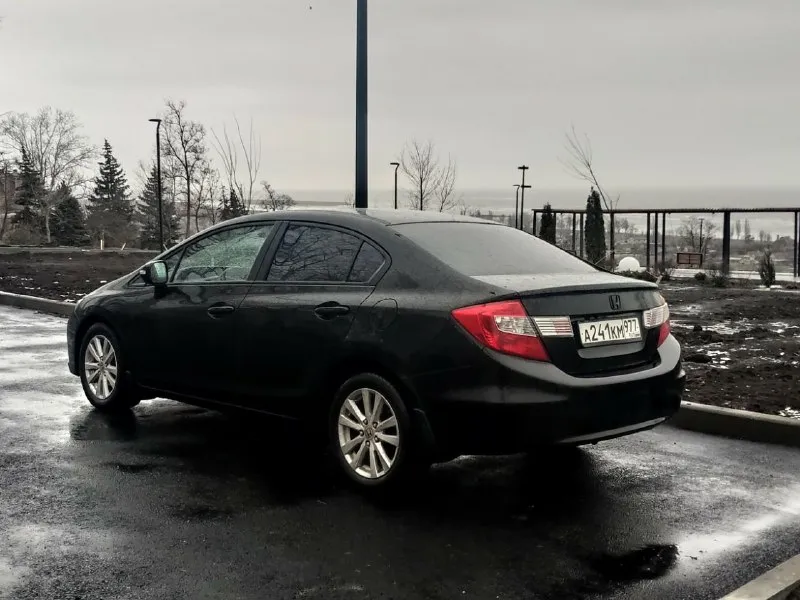 Продам honda civic 1.8 at 2012 датчик света, датчик дождя, климат контроль, датчик давления в шинах, камера заднего вида, бортовой компьютер, подогрев сидений, led свет. 209 тыс. пробега 999 000 руб г. мариуполь +7 949 028 3239 📲 tg: 🪂🏂🏼🏄🏽‍♂️ 📞 звоните: +7(949)0283239 - фотография - 2