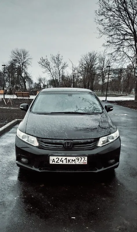 Продам honda civic 1.8 at 2012 датчик света, датчик дождя, климат контроль, датчик давления в шинах, камера заднего вида, бортовой компьютер, подогрев сидений, led свет. 209 тыс. пробега 999 000 руб г. мариуполь +7 949 028 3239 📲 tg: 🪂🏂🏼🏄🏽‍♂️ 📞 звоните: +7(949)0283239 - фотография - 3