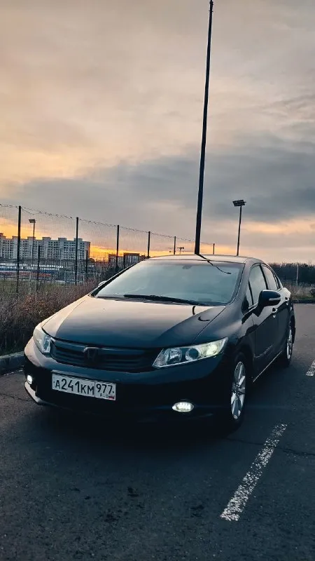 Продам honda civic 1.8 at 2012 датчик света, датчик дождя, климат контроль, датчик давления в шинах, камера заднего вида, бортовой компьютер, подогрев сидений, led свет. 209 тыс. пробега 999 000 руб г. мариуполь +7 949 028 3239 📲 tg: 🪂🏂🏼🏄🏽‍♂️ 📞 звоните: +7(949)0283239 - фотография - 4