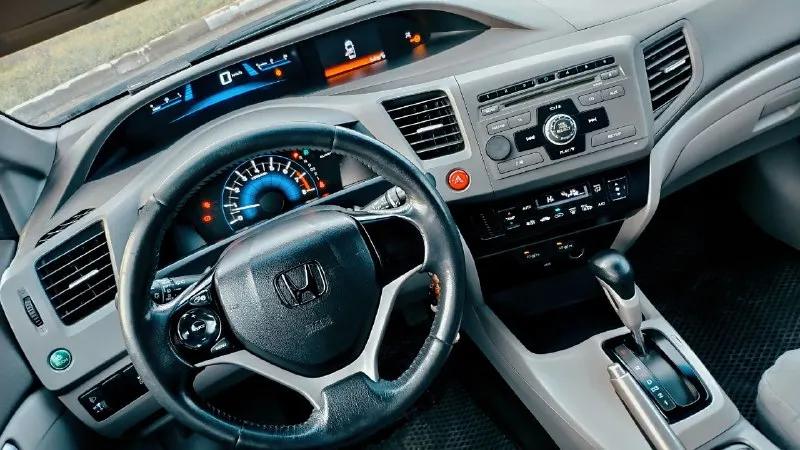 Продам honda civic 1.8 at 2012 датчик света, датчик дождя, климат контроль, датчик давления в шинах, камера заднего вида, бортовой компьютер, подогрев сидений, led свет. 209 тыс. пробега 999 000 руб г. мариуполь +7 949 028 3239 📲 tg: 🪂🏂🏼🏄🏽‍♂️ 📞 звоните: +7(949)0283239 - фотография - 5