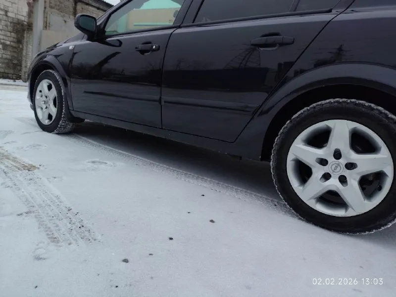 +79493792133 +79499951663 700 тысяч рублей. opel астра h 2008 г. местная, стоит на рф учёте. один хозяин. машина на бодром ходу, пороги поварены год назад, на прошлой неделе была обработка днища, машинка сбитая как мячик. сел и поехал. 📲 tg: @alekssandrr0 📞 звоните: +7(949)3792133 - фотография - 4