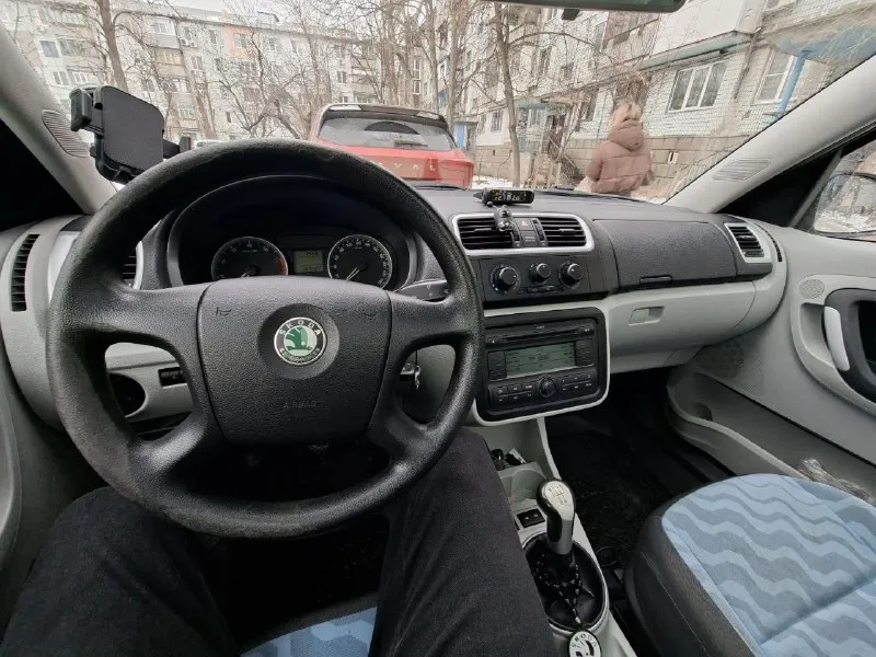 Автор: продам skoda roomster ( skoda румстер) 2008 год бензин 1.6 пробег 287000 технически в отличном состоянии. хорошая семейная и рабочая машина. владею авто более трех лет. есть панорама. имеются моменты по кузову. продаю в связи с покупкой нового автомобиля. г. харцызск цена 650 тысяч. торг. +79595120374 +79493089744.. ???наш телеграм канал [ бесплатное размещение за репост??? правила сообщества [ мы в мах [ [ 📞 звоните: +7(949)3089744 - фотография - 4