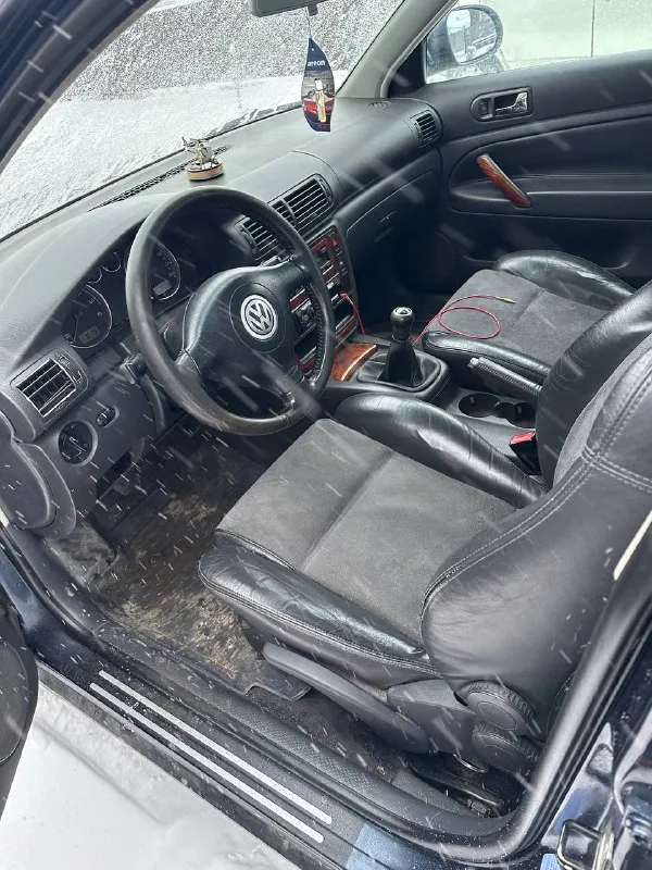 Продажа или обмен пасад б5+ 1.8т бензин 2004 года машина в отличном состоянии вложений не требует стоит зима новая р16 музыка хорошая по документам все чисто я владелец есть техосмотер и деогностическая карта переоформление в мрэо цена 550 по всем вопросам в лс или по телефону +79493798144 - фотография - 5