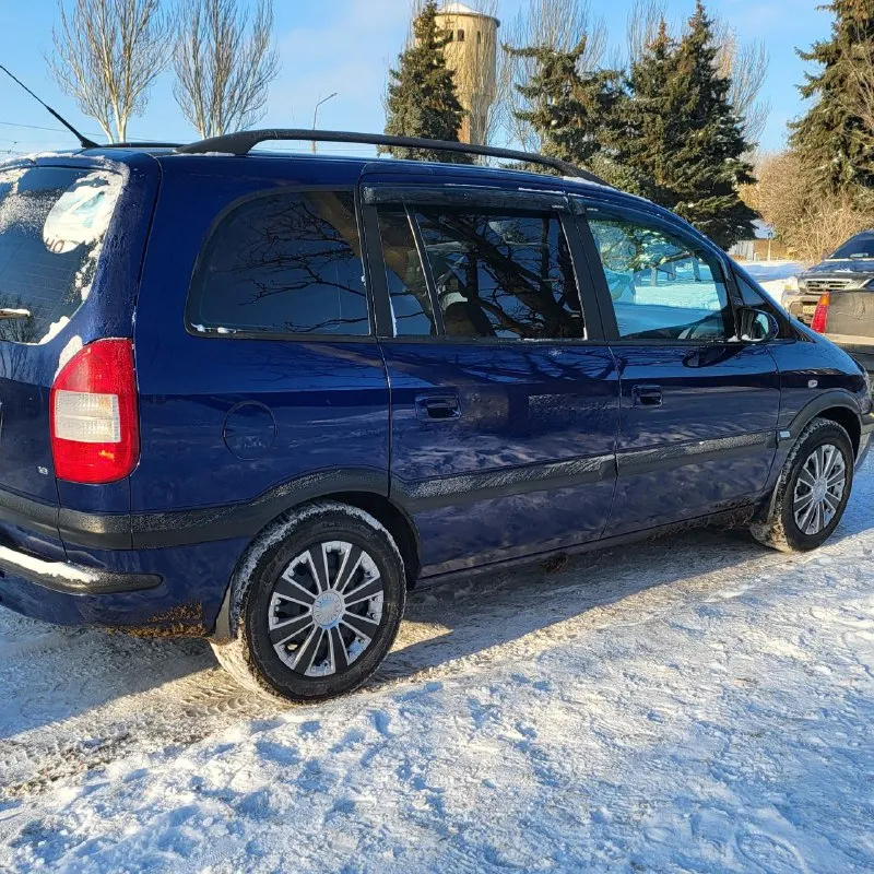 Opel зафира opel zafira 1.6 16v рестайлинг 2004 г. в. хорошее состояние авто. пригнана в 2018 году в донецк, один собственник. родной пробег, вся история обслуживания. установлено пропан, фаркоп все узаконено. двусторонняя сигнализация sheriff, магнитола планшет с carplay. не бит, корозии нет. стекла атермальные родные. хорошая комплектация: 10 airbag, кондиционер, круиз контроль, птф, полный бортовой компьютер итд. все работает. 2 ключа. донецк. плохая связь. 550т. р. +79498049797 📞 звоните: +7(949)8049797 - фотография - 8
