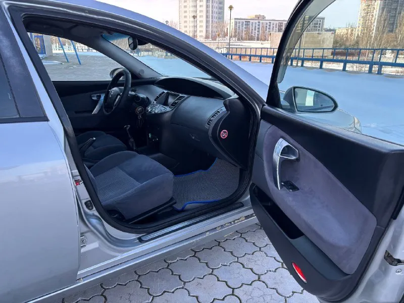 Автомобиль в отличном состоянии мотор работает тихо мягко без посторонних звуков новый комплект сцепление по электрике все работает камера заднего вида климат контроль кондиционер работает подогревы передних сидений мульти руль по кузову минимум окрасов авто без дтп автотека зелёная цена 475 000₽ остальные вопросы потелефону ; +79496361868 (телеграмм) +380681107552 (телеграмм) - фотография - 7