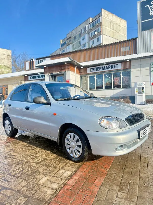 Продам zaz chance (ланос) 1.5 sx 2010г. родной пробег 114 тыс км. 2 собственника двигатель 1.5 комплектация максимальная с кондиционером гидроусилителем, стеклоподъемниками. состояние авто идеальное, пороги, днище, без гнили. на кузове рыжиков нет. технически без нареканий. автотека зеленая, без единого дтп. пробег родной. цена 335 тыс торг при осмотре. +79496167066 📲 tg: @djdjv12 📞 звоните: +7(949)6167066 - фотография - 2