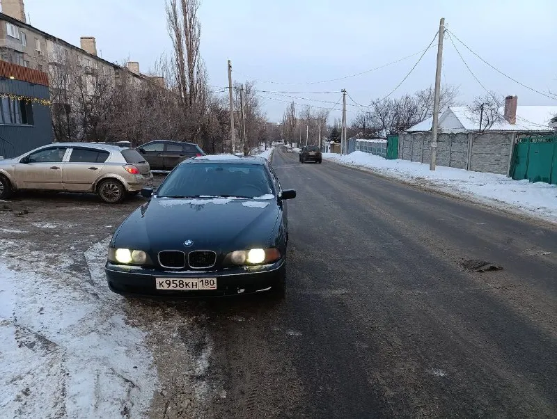 ✅продам bmw e39 2.0 бензин 1998г в достойном состоянии для своих лет. машина была в одних руках больше двух лет. машина находится в городе макеевка. цена 550.000₽ торг быстрому покупателю. ✅ +79490971124 немного о машине : ✅антиблокировочная система (abs) ✅прикуриватель и пепельница в салоне ✅регулировка положения руля ✅электропривод зеркал ✅мультимедиа. ✅задний привод. масло менялось исправно каждые 6000 км. 📞 звоните: +7(949)0971124 - фотография - 5