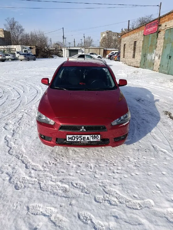 Продам митсубиси лансер x 2008г двигатель 1.8 пробег 236тыс 2 хозяина коробка:акпп двигатель не дымит, масло не ест, работает без посторонних звуков. акпп не пинает, не буксует, переключает мягко и плавно! ходовая обслужена! новое акб, новые стойки стабилизатора в круг, новые блины передние и колодки передние, новые резинки стабилизатора, новый стартер, новый гидроусилитель руля, новый левый рычаг в сборе, новые стойки передние, новое масло в двигателе и фильтра! по электрике все работает, кондиционер заправлен! комплектация: датчик дождя/света, подогревы передних сидений, климат контроль, сенсорная мультимедиа с камерой заднего вида, сигнализация с автозапуском и обратной связью, эл. подогрев и регулировка зеркал. документы кристально чистые, без запретов, без штрафов, переоформление без проблем цена 680т. р. небольшой торг у капота. г. торез +79493745821 +79491267452 - фотография - 2