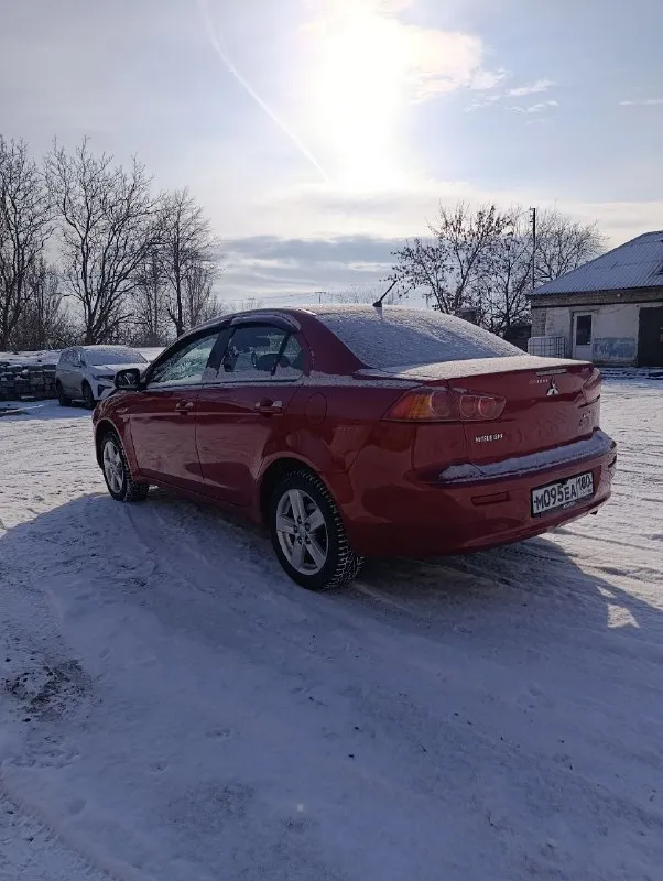 Продам митсубиси лансер x 2008г двигатель 1.8 пробег 236тыс 2 хозяина коробка:акпп двигатель не дымит, масло не ест, работает без посторонних звуков. акпп не пинает, не буксует, переключает мягко и плавно! ходовая обслужена! новое акб, новые стойки стабилизатора в круг, новые блины передние и колодки передние, новые резинки стабилизатора, новый стартер, новый гидроусилитель руля, новый левый рычаг в сборе, новые стойки передние, новое масло в двигателе и фильтра! по электрике все работает, кондиционер заправлен! комплектация: датчик дождя/света, подогревы передних сидений, климат контроль, сенсорная мультимедиа с камерой заднего вида, сигнализация с автозапуском и обратной связью, эл. подогрев и регулировка зеркал. документы кристально чистые, без запретов, без штрафов, переоформление без проблем цена 680т. р. небольшой торг у капота. г. торез +79493745821 +79491267452 - фотография - 5