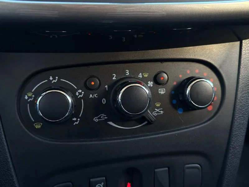 ❗️в продаже❗️ renault sandero 2019 год выпуска 1.6 бензин ат пробег 30.300 км ✅1 владелец ✅ заводской окрас ✅ состояние новой машины ✅ оригинальный пробег 💰1.290.000 🔥 ☎️+7(905)-654-77-36📞 ✍️ @manageronlika - фотография - 9