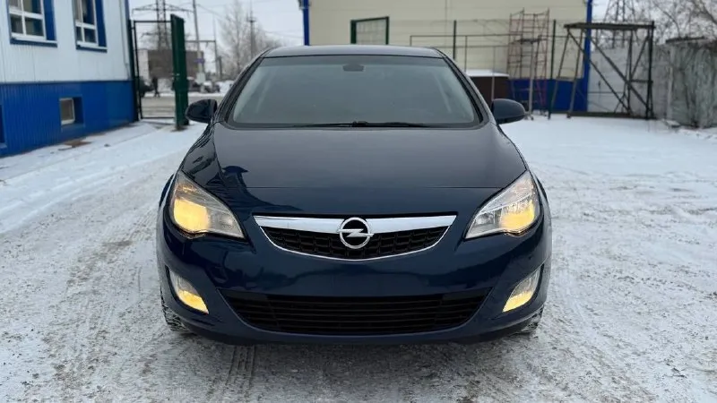 Автомобиль в хорошем состоянии, без рыжиков и прочего, нидавно обслужил, я собственик, заменил колод... - фотография