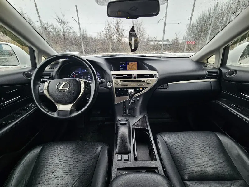 Lexus rx 270 2013г рестайлинг мотор 2,7бензин 188л. с. 204т км авто в хорошем состоянии. все работает. пробег родной. юридически без проблем. 1,720 млн руб 9495213411 - фотография - 9