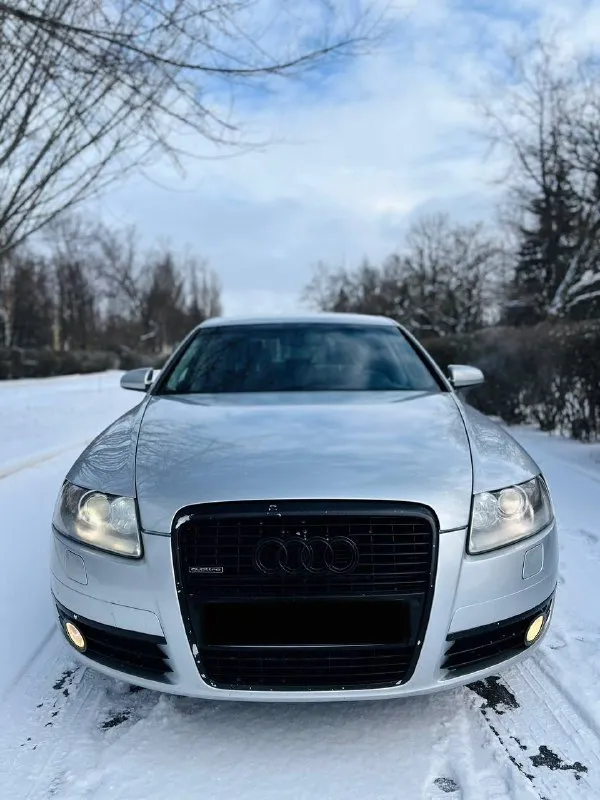 Продам автомобиль audi a6c6. машина в отличном внешнем и техническом состоянии. двигатель 3.0 бензин. коробка обыкновенный автомат. полный привод quattro. -автомобиль прошел комплексное т. о. на данный момент без вложений вообще. кузов в шикарном состоянии, без гнили, весь ровный. салон сохранился отлично, следили и ухаживали, без потертостей. на данный момент обслужили всю ходовую часть, также поменял жидкости, нигде никаких потеков масла, двигатель работает отлично, тяга хорошая, не дымит, заменил масло в датчик уровня масла. -комплектация практически максимум: бесключевой доступ, датчик света/дождя, кожаный салон, климат контроль, мультируль, лепестки, подогревы сидений и зеркал, складывание зеркал, шторки на боковых дверях и заднем стекле, кнопка start-stop, электро-ручник, заводской телефон в подлокотнике, омыватель фар. стоят r19 диски, антихром, также отдам второй комплект резины на дисках r18. 3 ключа. авто прошел тех осмотр, юридически по 📲 tg: @d_bycha 📞 звоните: +7(949)5201939 - фотография - 2